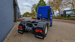 20251019-Tom-Holding-00098